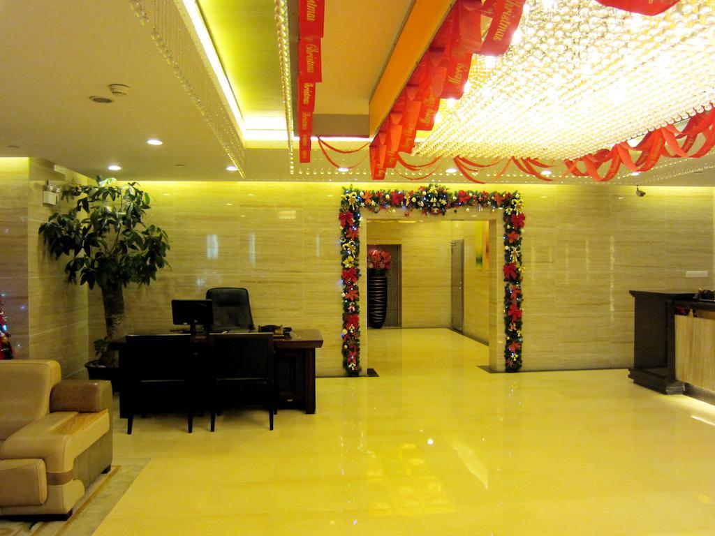 Shenzhen Luohu Railway Station Hotel - Commercial Building Zewnętrze zdjęcie